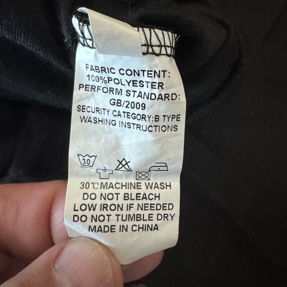 Elegant Black Women's Top - Picture 3 of 6